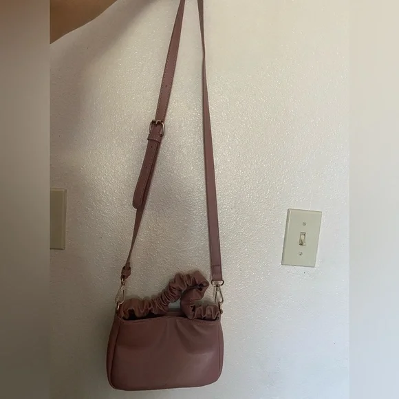 Pink Shoulder Bag with Ruffled Detail. NWOT - Picture 2 of 4